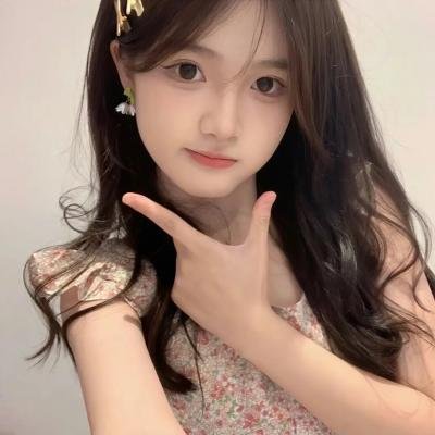 鸟姐妹的反差生活第三季封面